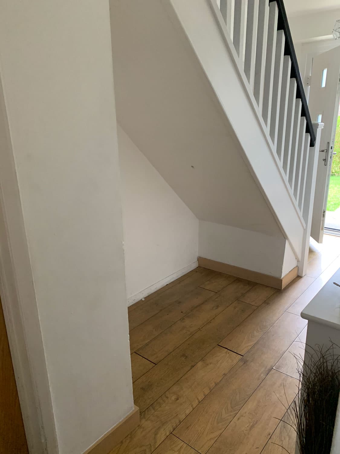 Oak Landing Flooring by T Lefort Carpentry in Hertfordshire